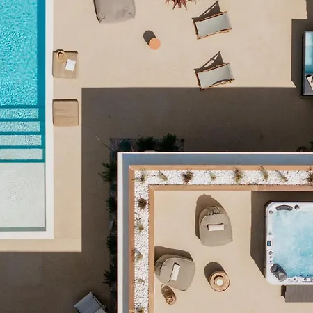 Villa Luxury Authentic Heated Pool Sea View