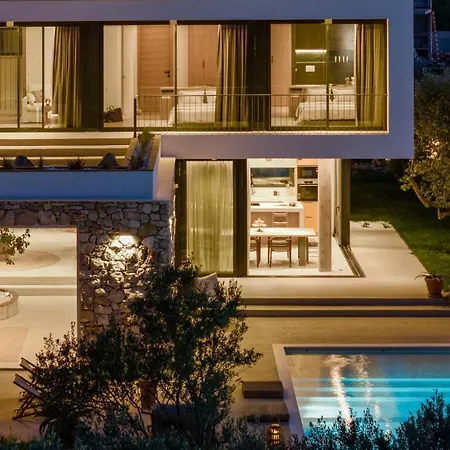 Villa Luxury Authentic Heated Pool Sea View *