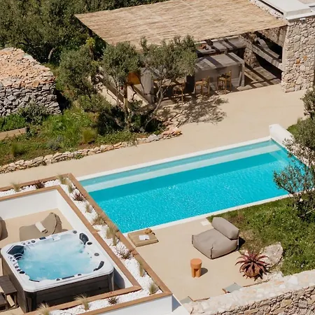 Villa Luxury Authentic Heated Pool Sea View