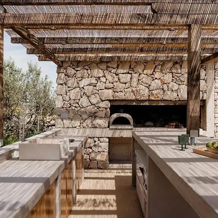Vila Luxury Authentic Heated Pool Sea View